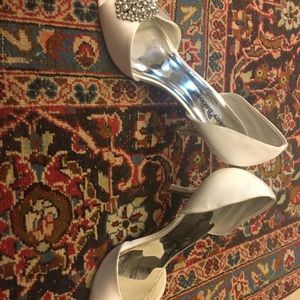 White satin peep toe heel